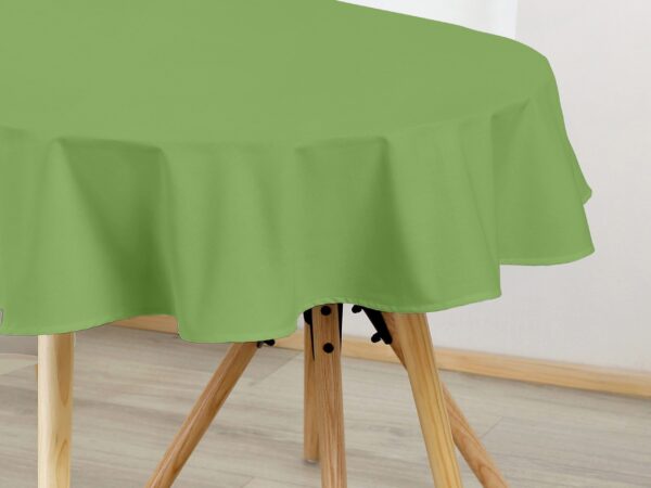 Bavlněný oválný ubrus zelený značky Škodák.