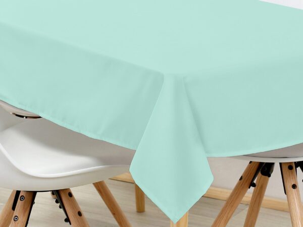 Hranatý bavlněný ubrus mentolový značky Škodák