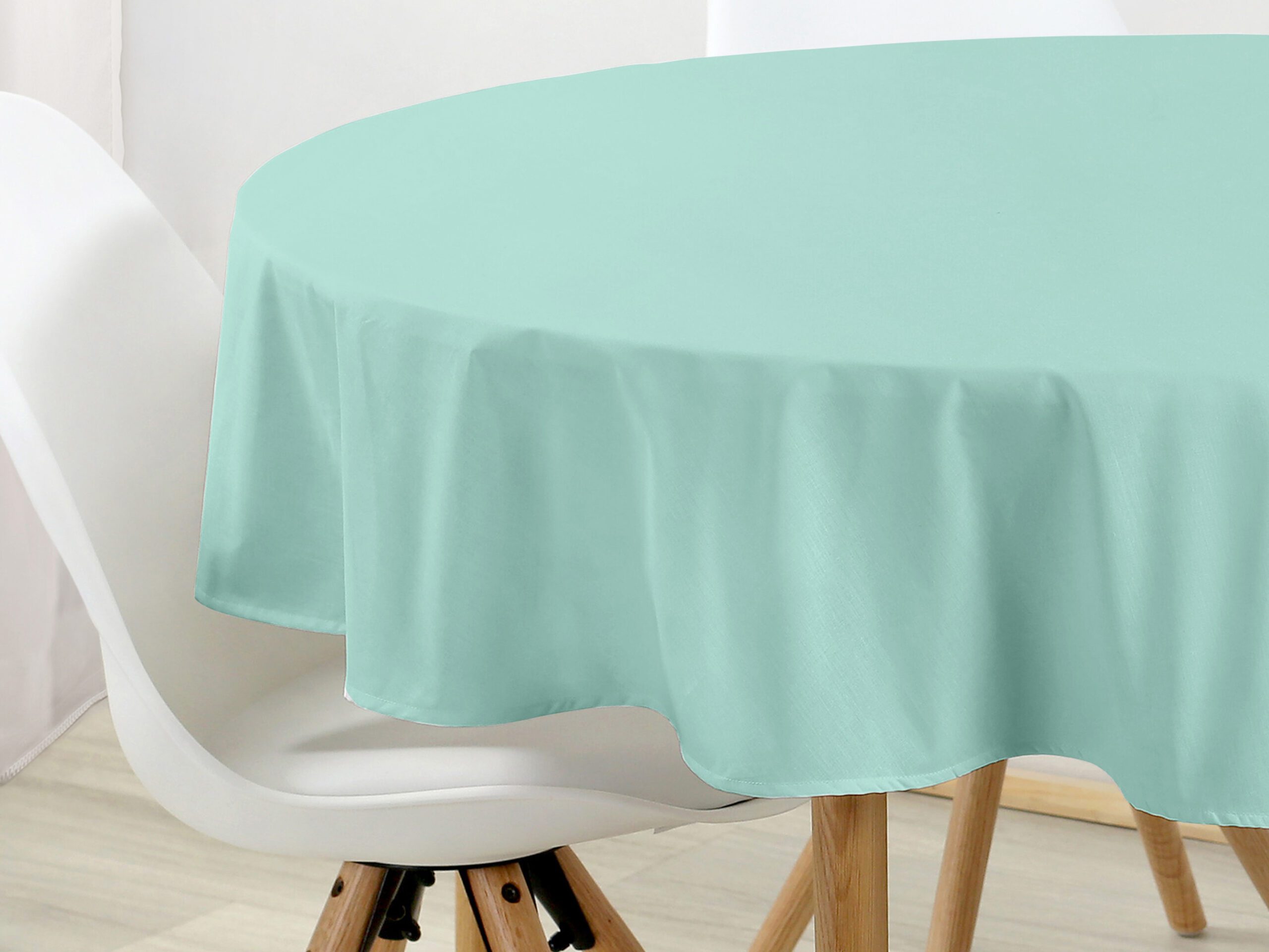 Kulatý bavlněný ubrus mentolový značky Škodák