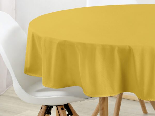 Bavlněný kulatý ubrus medový značky Škodák.