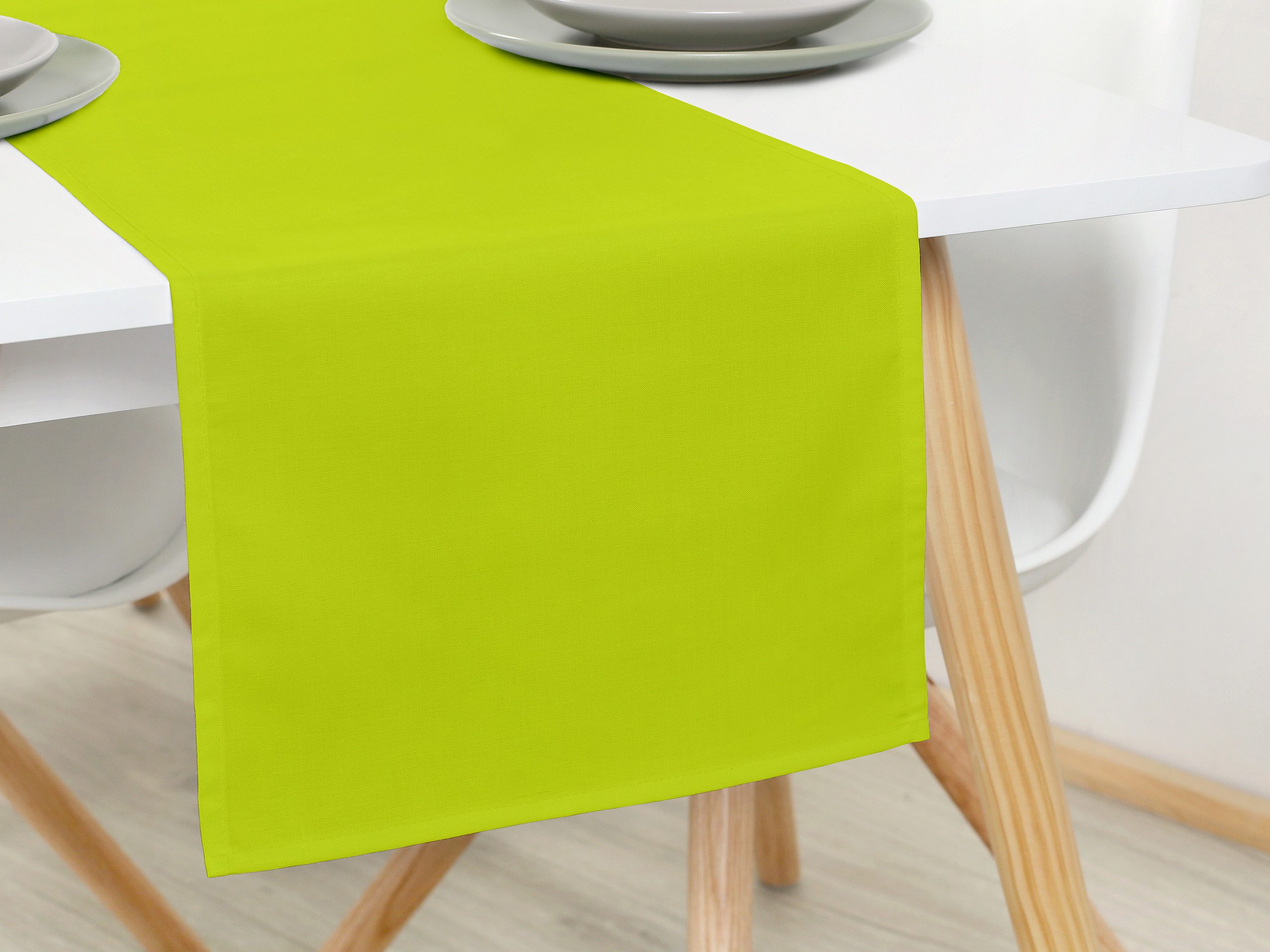 Běhoun Loneta světle zelený značky Škodák