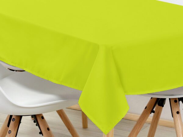 Hranatý ubrus Loneta světle zelený značky Škodák