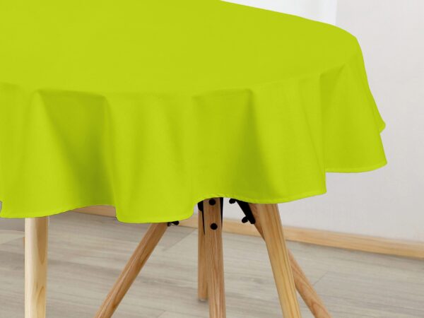 Oválný ubrus Loneta světle zelený značky Škodák