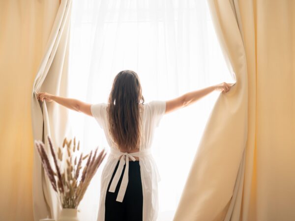 Zatemňovací závěs Blackout smetanový značky Škodák.