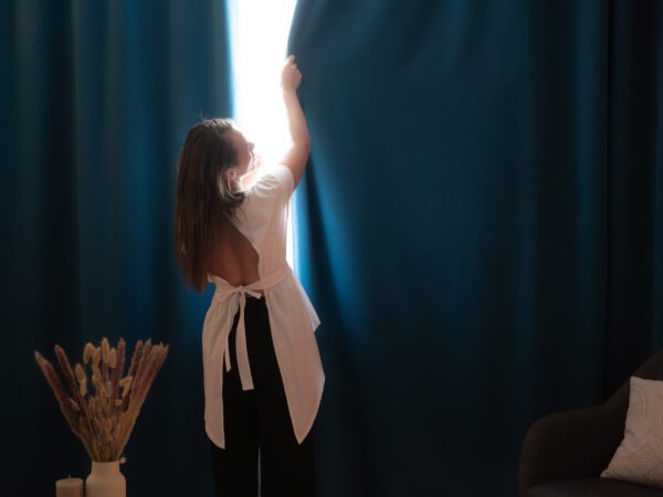 Zatemňovací závěs Blackout petrolejový značky Škodák.