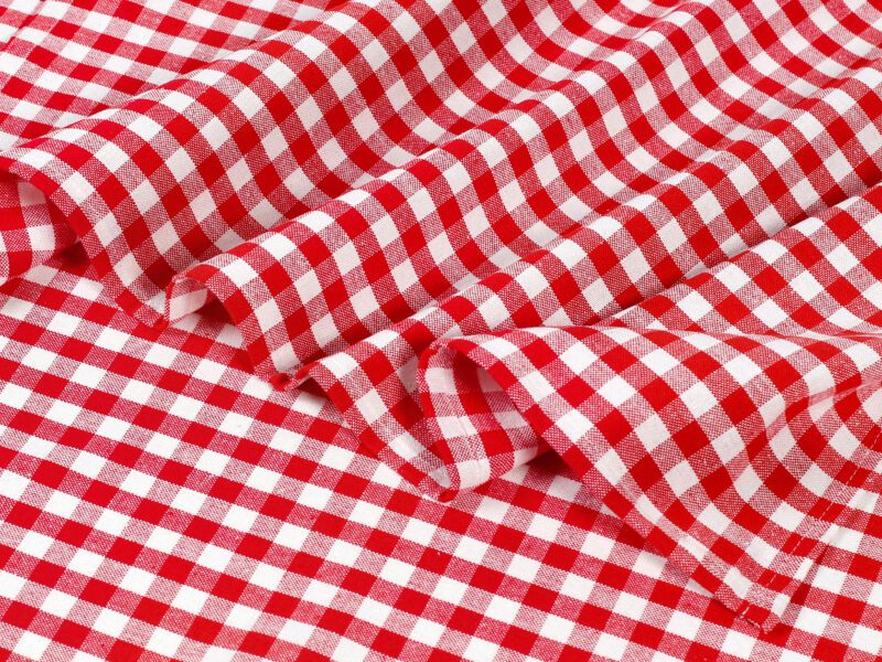 Bavlněná utěrka z kanafasu pro hotely malé káro červeno-bílá značky Škodák.