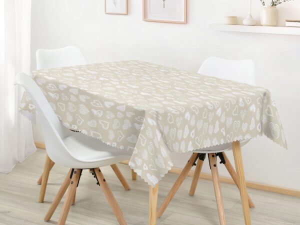 Hranatý teflonový ubrus bílé srdce na režné značky Škodák