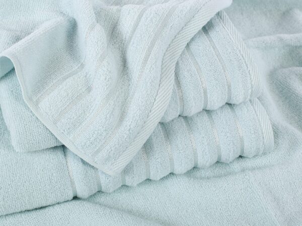 Froté ručník / osuška světle mintová značky Škodák