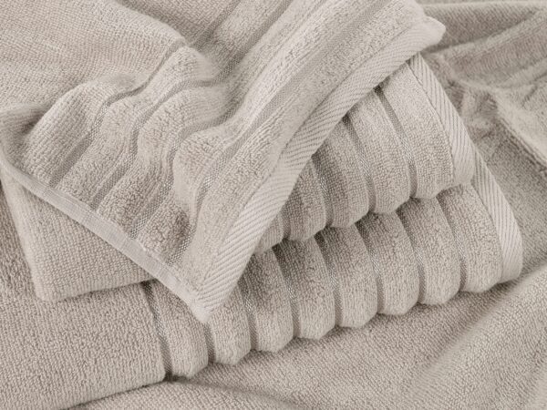 Froté ručník / osuška latté značky Škodák