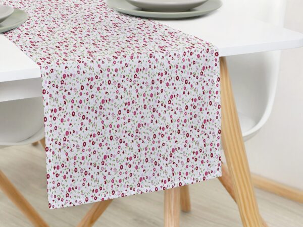 Bavlněný běhoun růžové kytičky značky Škodák