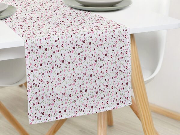 Bavlněný běhoun vínové kytičky značky Škodák