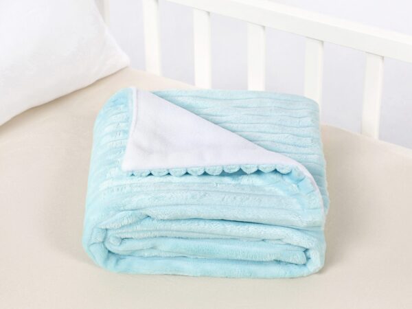 Dětská deka Minky s proužky světle modrá značky Škodák