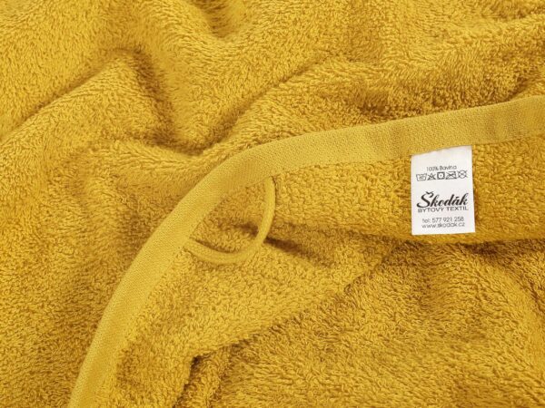 Hotelový froté ručník / osuška hořčicová značky Škodák