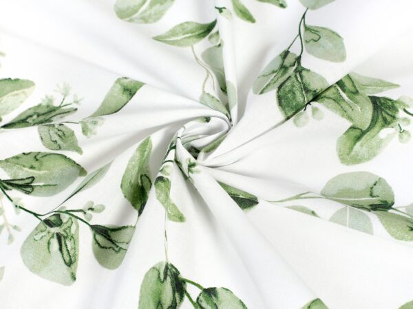 Bavlněný satén zelené listy na bílé metráž značky Škodák