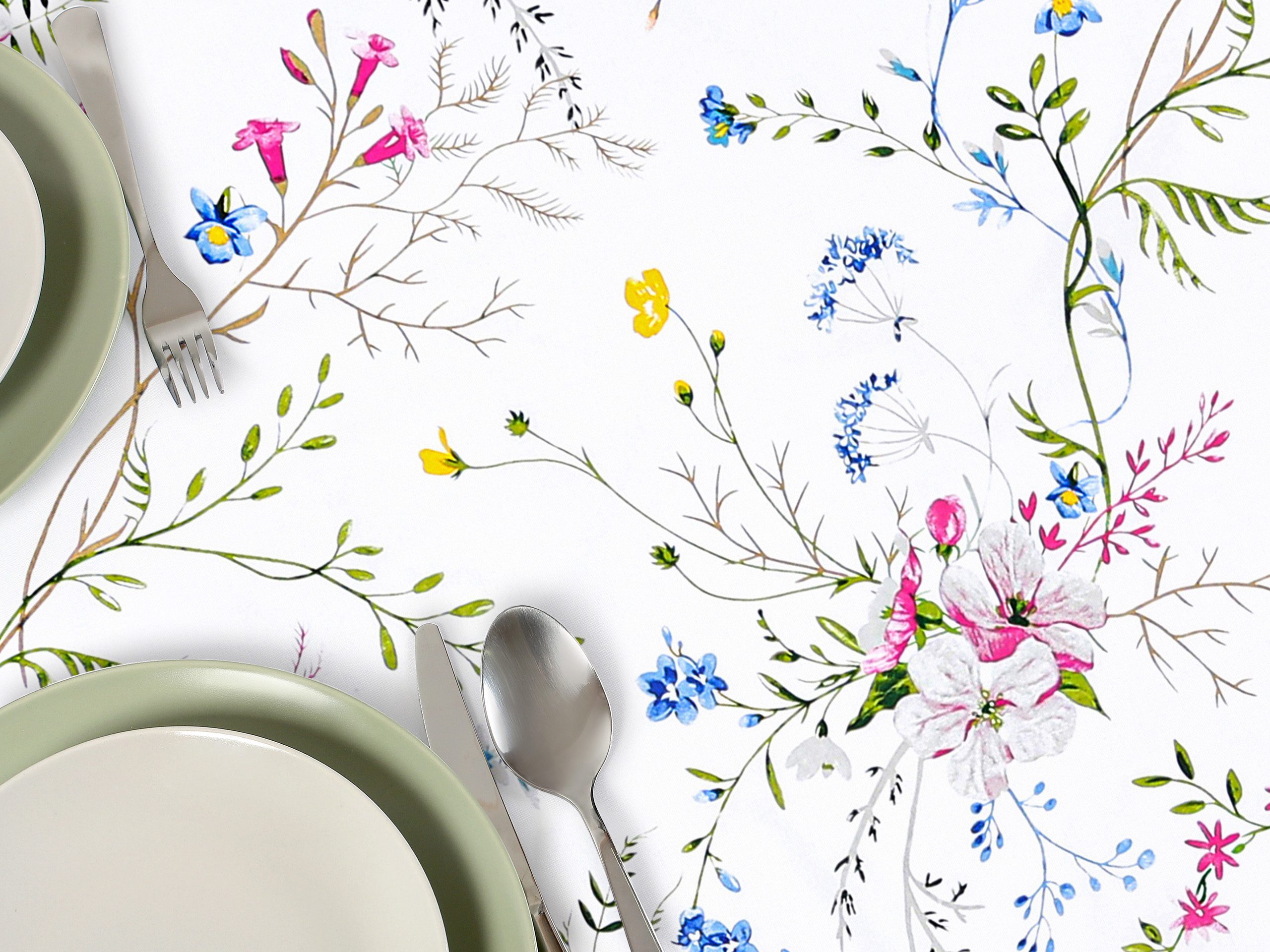 Hranatý bavlněný ubrus malované luční kvítí značky Škodák