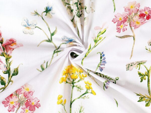 Bavlněný satén kvetoucí jaro metráž značky Škodák
