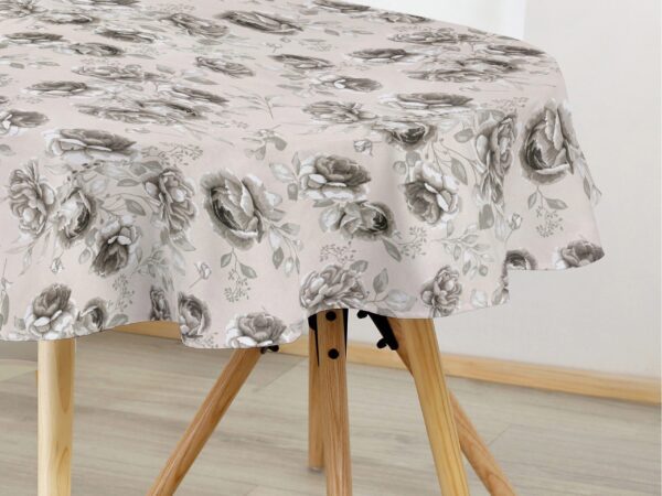 Oválný bavlněný ubrus velké šedé květy značky Škodák