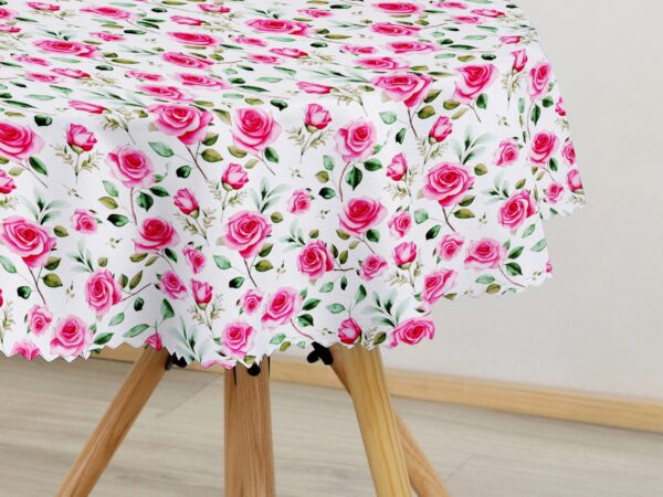 Kulatý teflonový ubrus růžičky na bílé značky Škodák