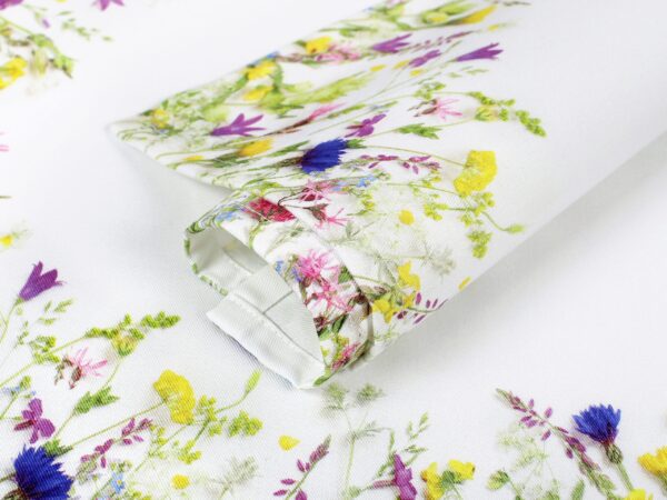 Bavlněné keprové prostírání louka s chrpou značky Škodák