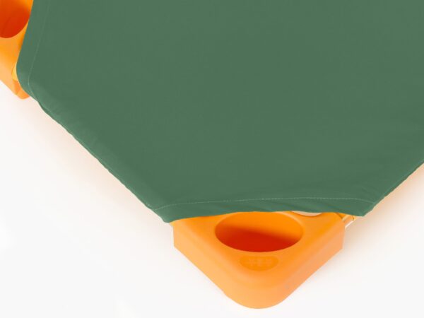 Bavlněné napínací prostěradlo na lehátko tmavě zelené značky Škodák