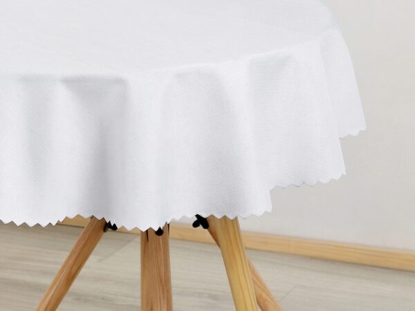 Kulatý teflonový ubrus obdélník na bílé značky Škodák