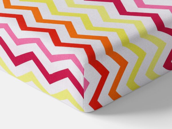 Bavlněné napínací prostěradlo barevný cikcak značky Škodák