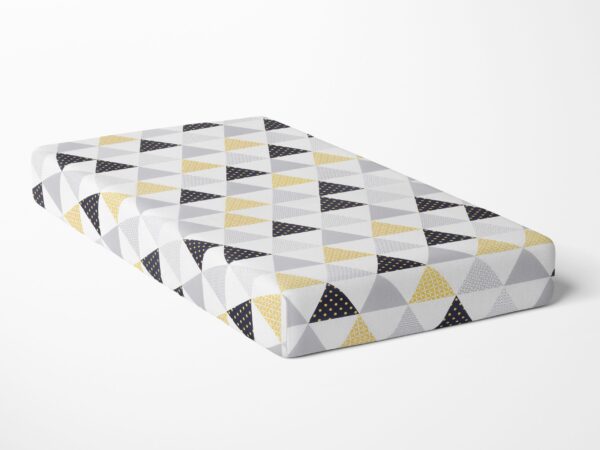 Bavlněné napínací prostěradlo retro hořčicové trojúhelníky značky Škodák
