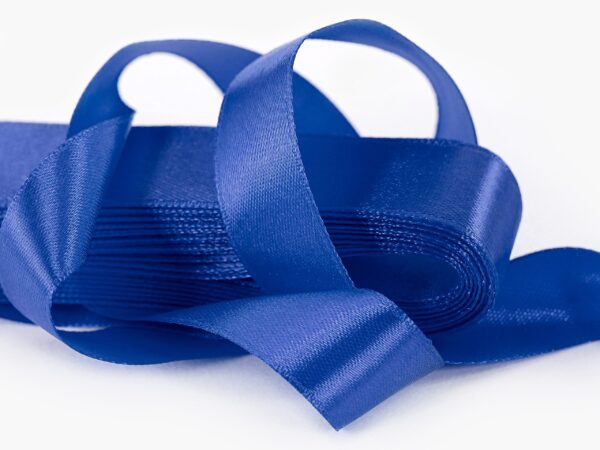 Stuha taftová tmavě modrá značky Škodák.