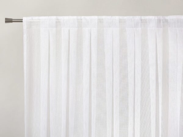 Luxusní nařasená žakárová záclona hladká s nitkou vzor 162 značky Škodák.