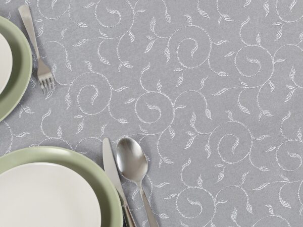 Kulatý teflonový ubrus šedý zámecký vzor značky Škodák