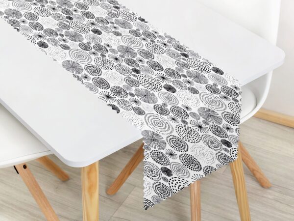 Teflonový běhoun černý kruh na bílé značky Škodák