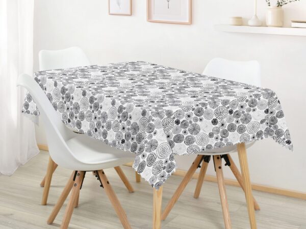 Hranatý teflonový ubrus černé kruhy na bílé značky Škodák