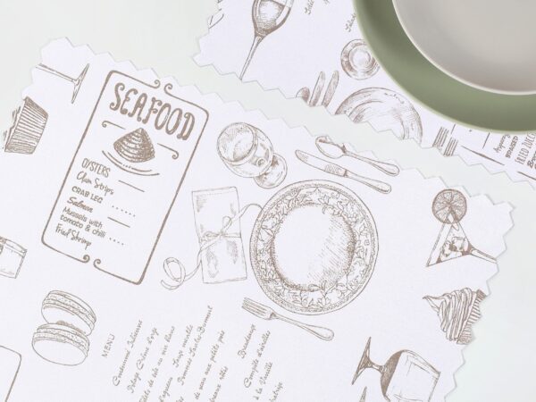 Teflonové prostírání nádobí na bílé značky Škodák