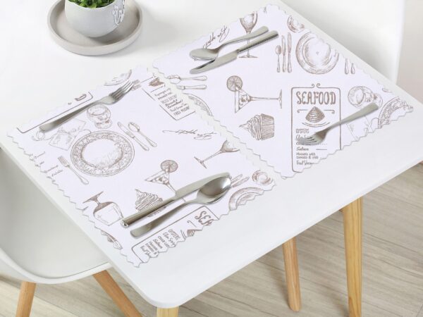 Teflonové prostírání nádobí na bílé značky Škodák