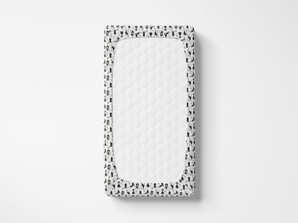 Bavlněné napínací prostěradlo černé kočky značky Škodák