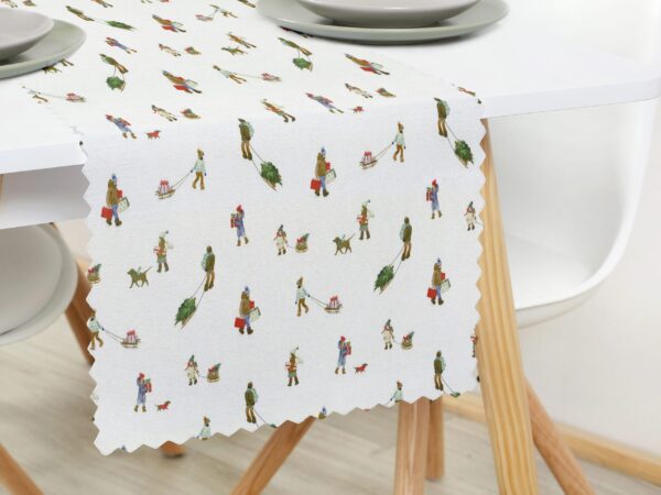 Vánoční dekorační běhoun Vánoce na vesnici značky Škodák.