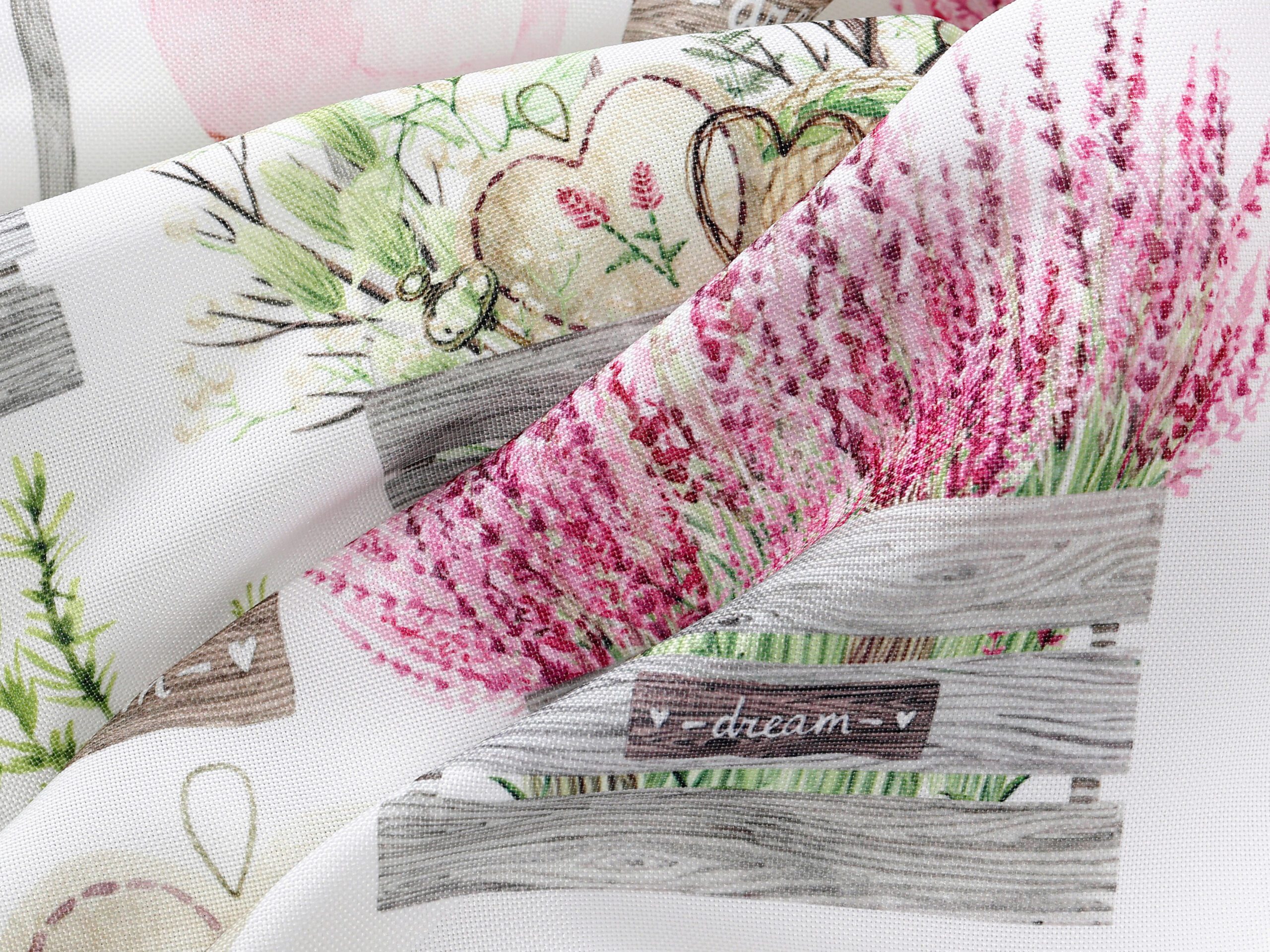 Dekorační látka levandule a srdíčka metráž šířka 160 cm značky Škodák.