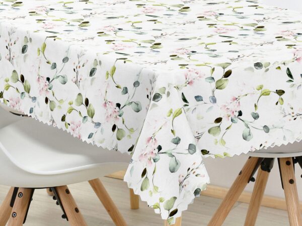 Hranatý dekorační ubrus eukalyptus s růžovými květy