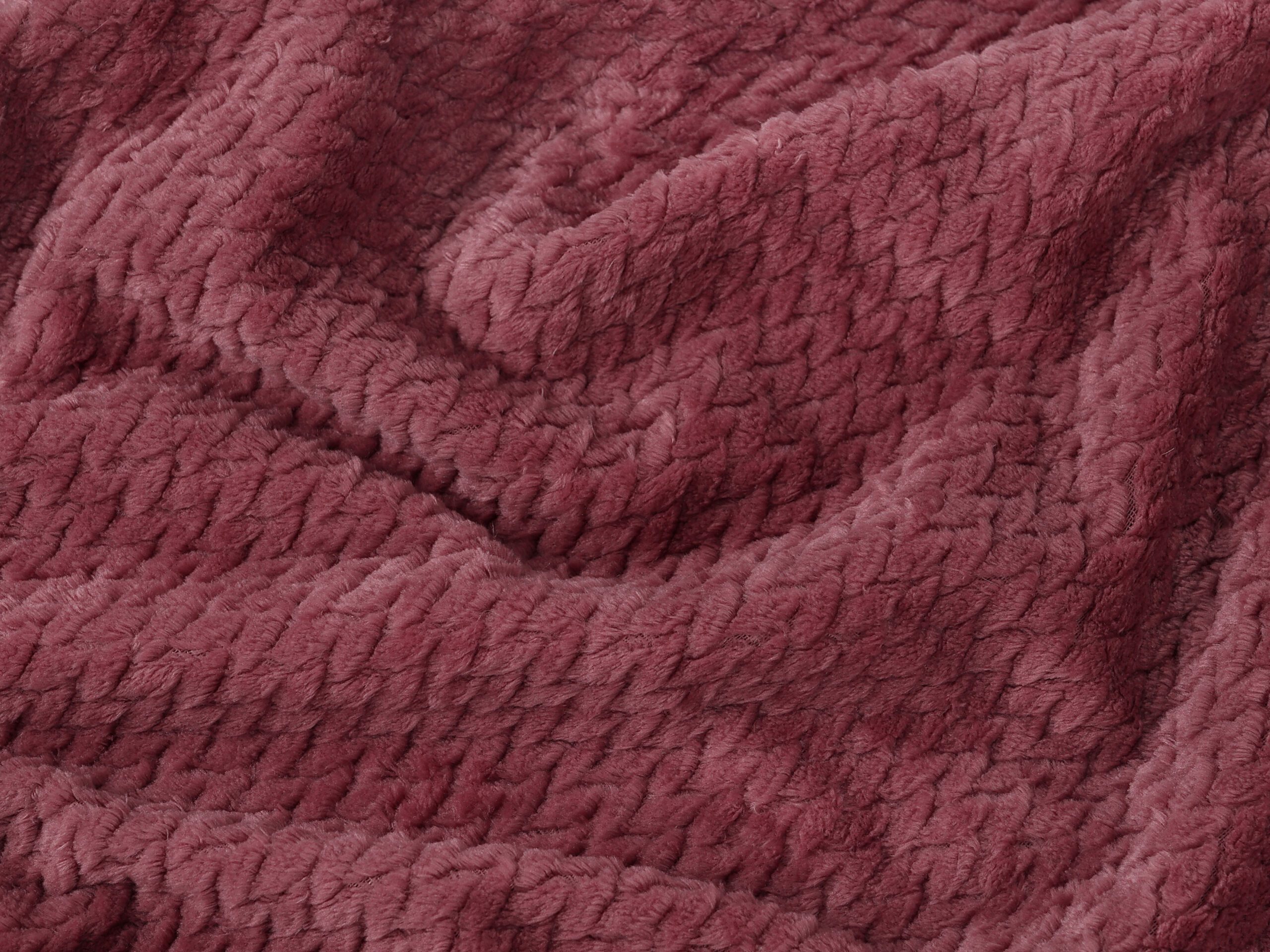 Deka Mikroflanel starorůžové copánky 150x200 cm značky Škodák.