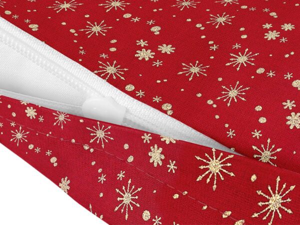 Vánoční bavlněný povlak na polštář zlaté vločky na červené značky Škodák.