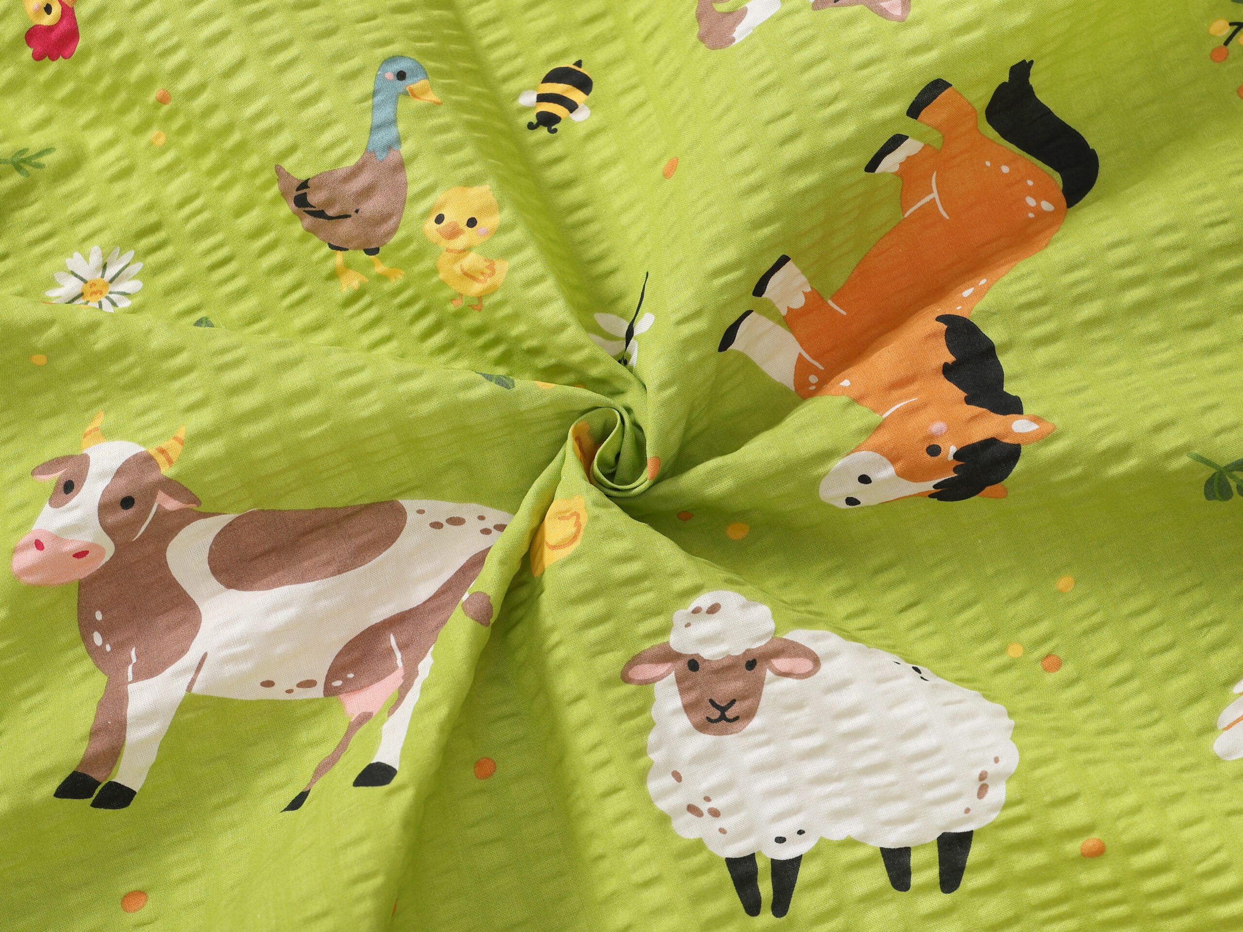 Krepová látka česká farma na zelené metráž šířka 142 cm