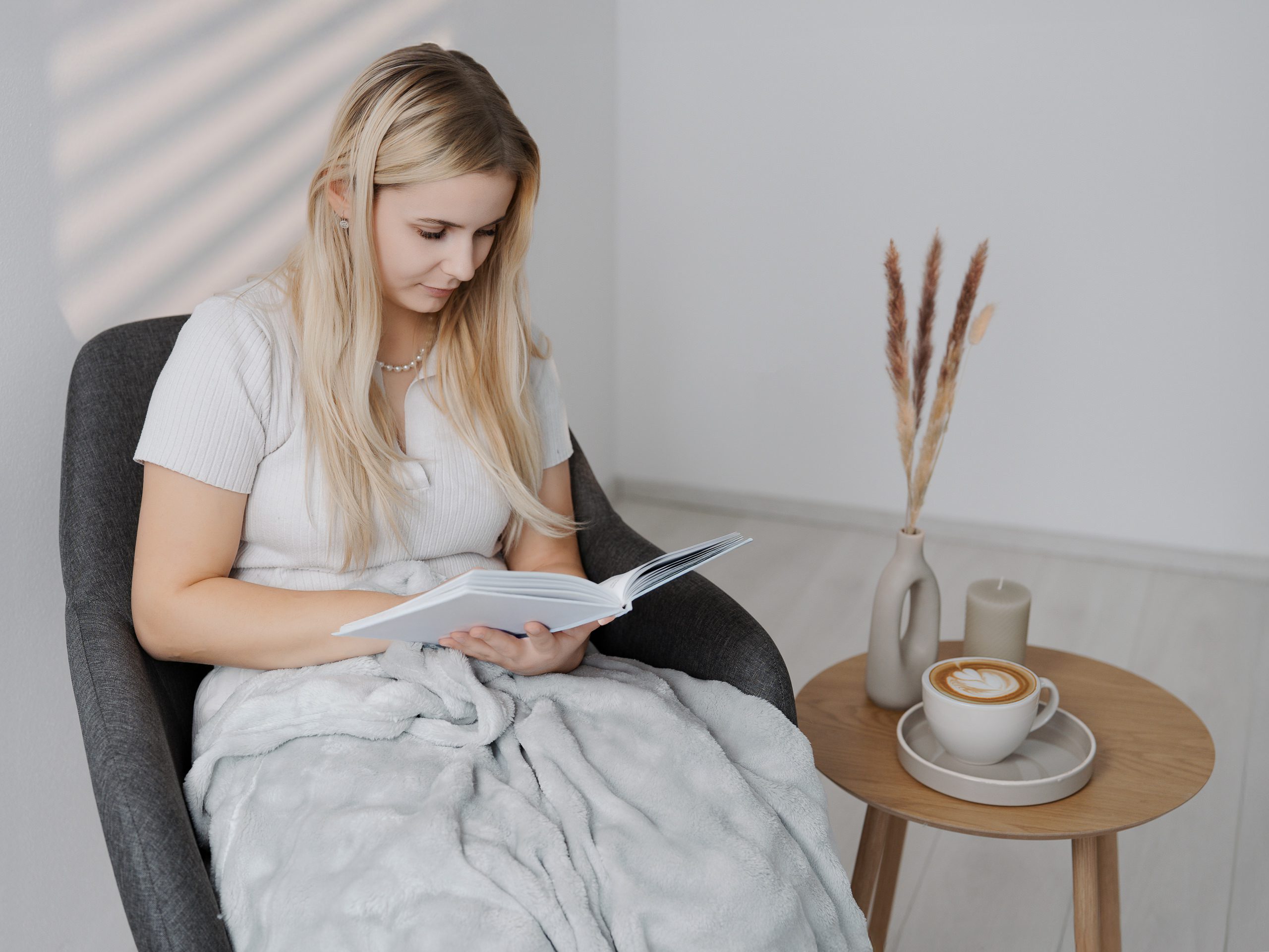 Deka Mikroflanel bubliny světle šedá 150x200 cm